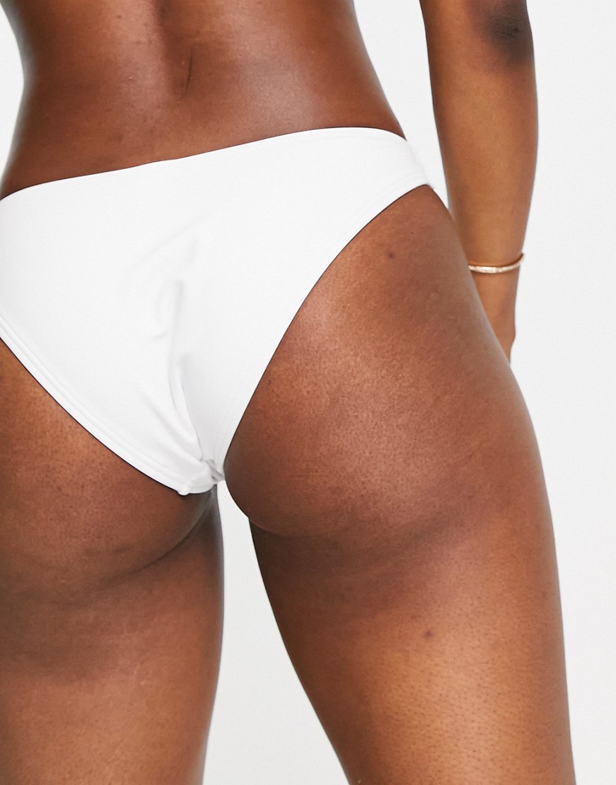 New-Look-bialy-dol-od-bikini-36-1 New-Look-bialy-dol-od-bikini-36