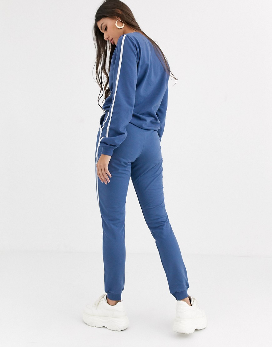 Niebieska-bluza-damska-40-1 Niebieska-bluza-damska-40