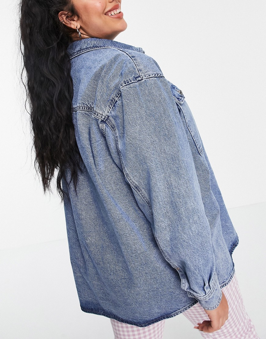 Niebieska-jeansowa-kurtka-koszulowa-oversize-plus-size-48-1 Niebieska-jeansowa-kurtka-koszulowa-oversize-plus-size-48