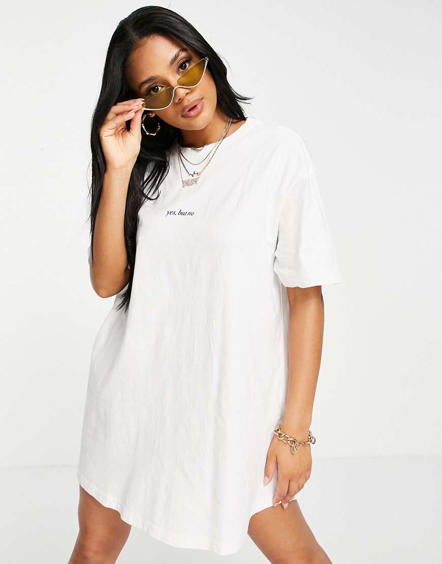 Night-Addict-sukienka-t-shirtowa-oversize-z-napisem-defekt-XS-2 Night-Addict-sukienka-t-shirtowa-oversize-z-napisem-defekt-XS