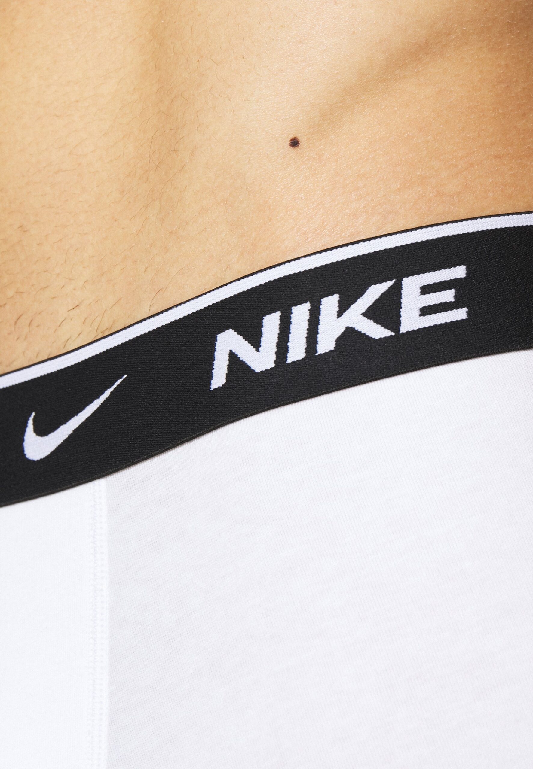 Nike-biale-bokserki-klasyczne-M-2 Nike-biale-bokserki-klasyczne-M