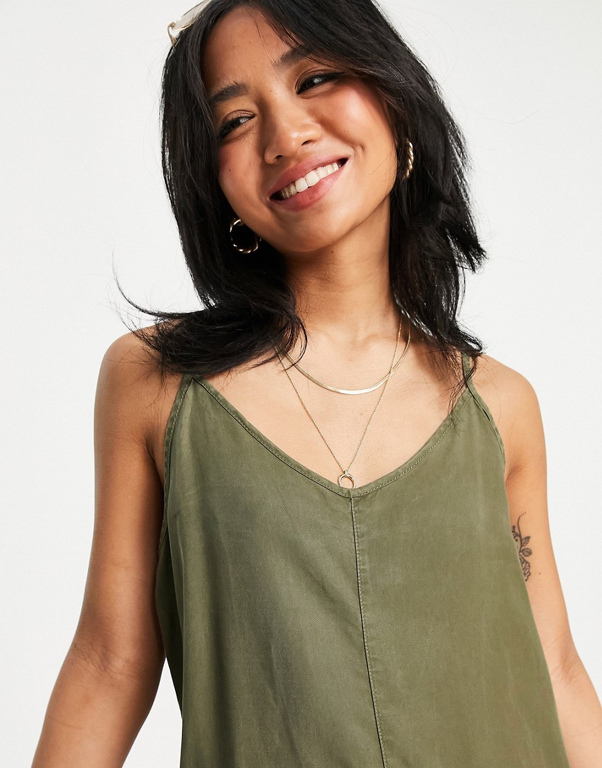 Noisy-May-Petite-Lekka-sukienka-jeansowa-na-ramiaczkach-khaki-defekt-XS-2 Noisy-May-Petite-Lekka-sukienka-jeansowa-na-ramiaczkach--khaki-defekt-XS