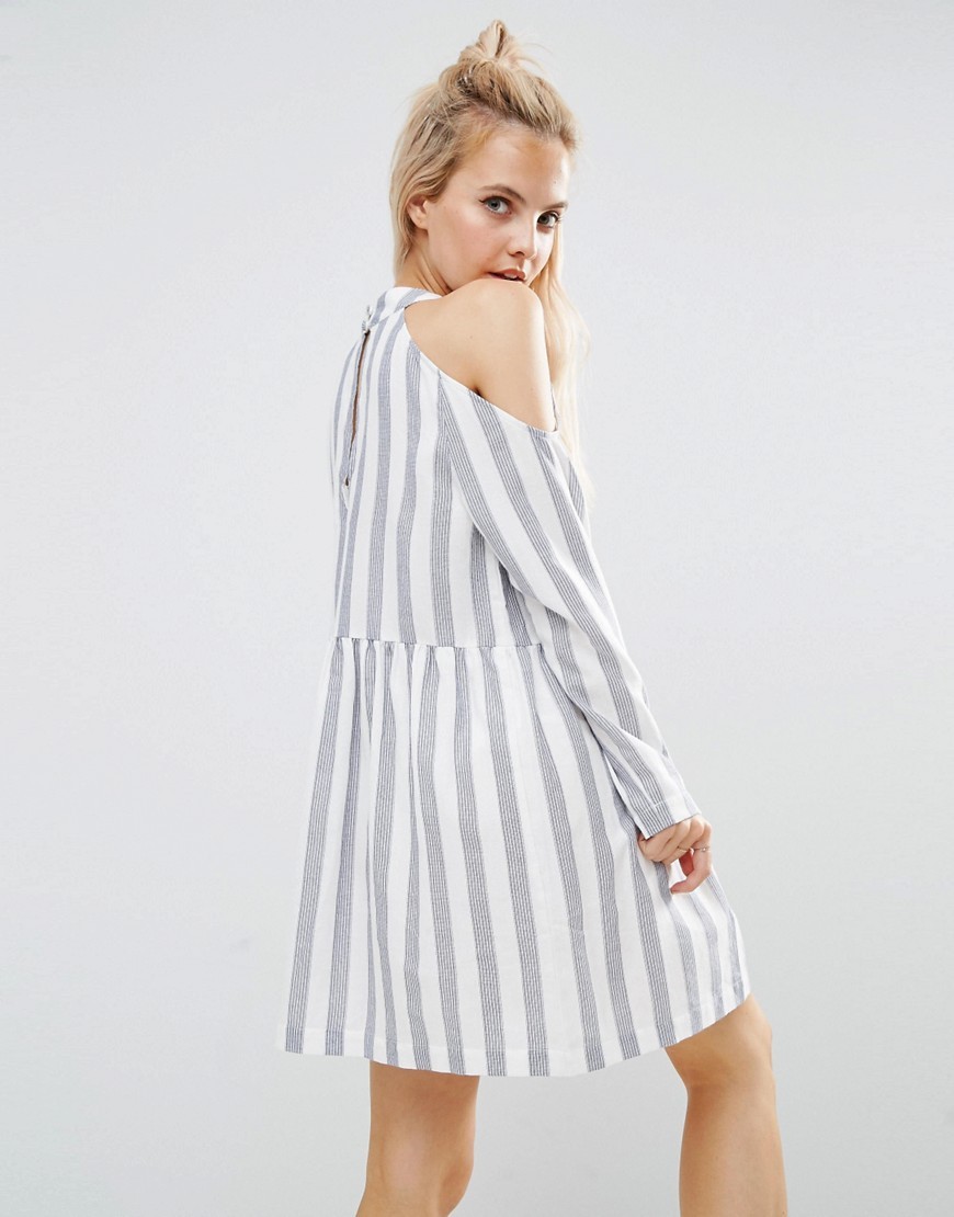 Petite Sukienka w paski cold shoulders dla niskich kobiet XS 34 Petite-Sukienka-w-paski-cold-shoulders-dla-niskich-kobiet-XS-34