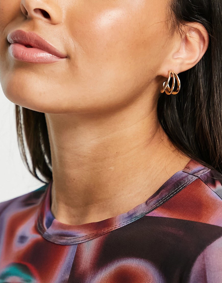 Pieces kolczyki z trzema kółkami w złotym kolorze Pieces-kolczyki-z-trzema-kolkami-w-zlotym-kolorze