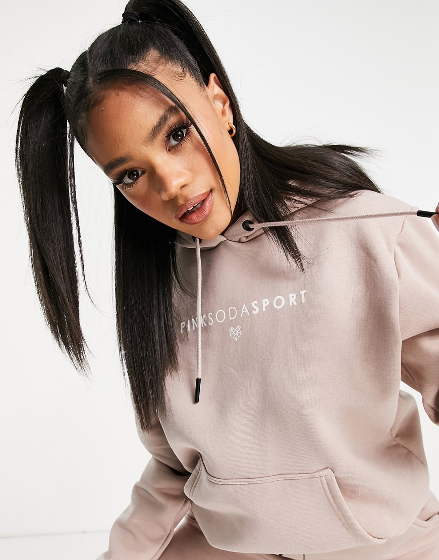 Pink-Soda-Sport-bezowa-damska-bluza-z-kapturem-nadruk-z-logo-38-2 Pink-Soda-Sport-bezowa-damska-bluza-z-kapturem-nadruk-z-logo--38
