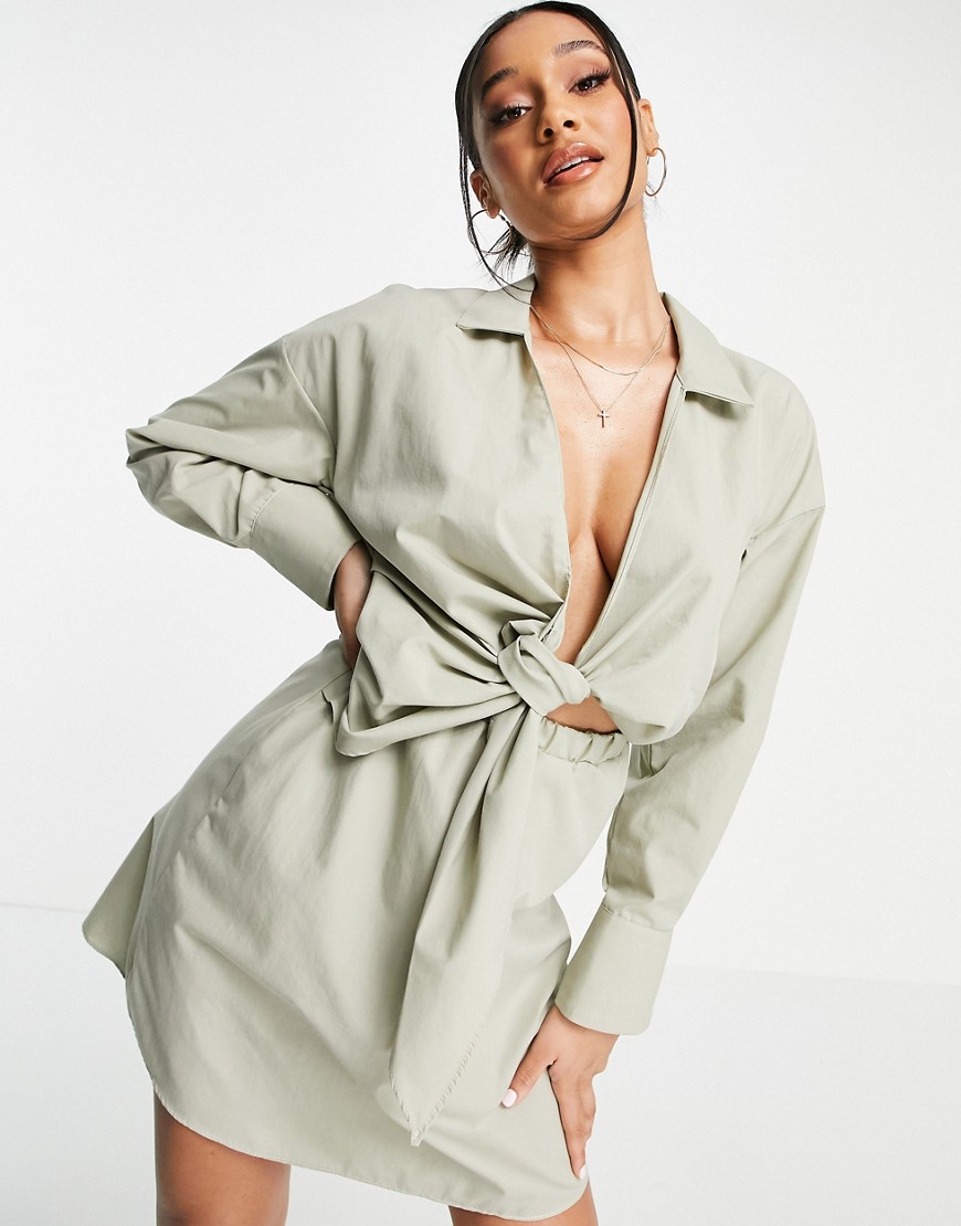 Popelinowa sukienka koszulowa mini khaki głęboki dekolt wyciecie w talii 38 Popelinowa-sukienka-koszulowa-mini-khaki-gleboki-dekolt-wyciecie-w-talii-38