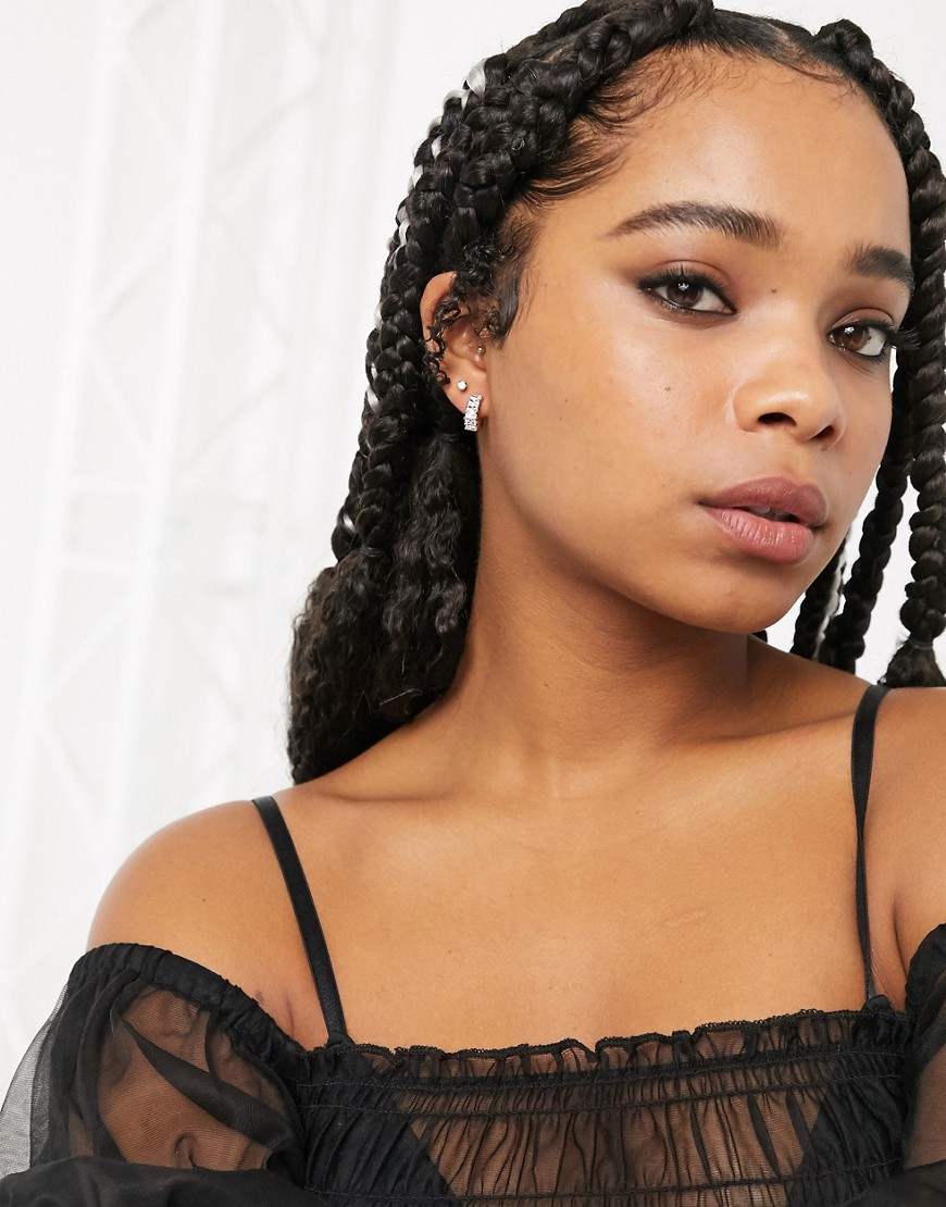 Reclaimed-Vintage-zestaw-3-par-pozlacanych-kolczykow-kol-zdobionych-krysztalkami-2 Reclaimed-Vintage-zestaw-3-par-pozlacanych-kolczykow-kol-zdobionych-krysztalkami