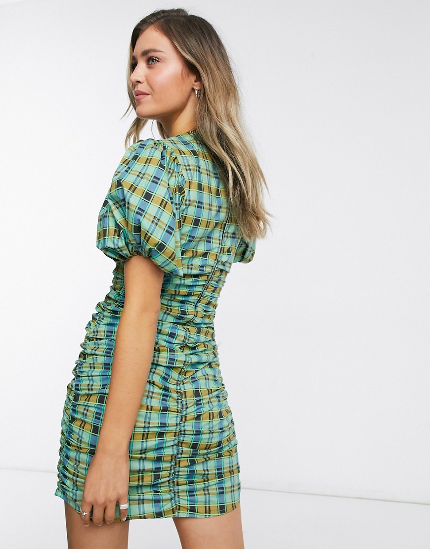 Reclaimed-Vintage-zielona-sukienka-mini-slim-na-lato-M-1 Reclaimed-Vintage-zielona-sukienka-mini-slim-na-lato-M