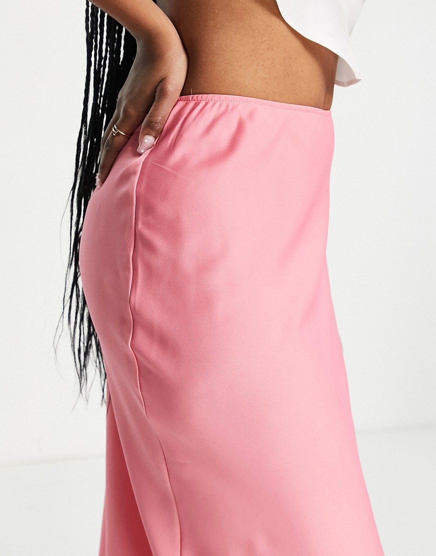 Rozowa-satynowa-spodnica-midi-defekt-44-2 Rozowa-satynowa-spodnica-midi-defekt-44