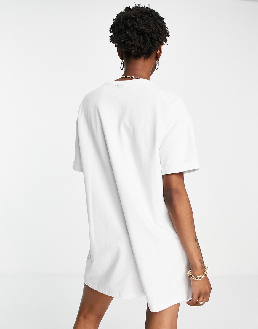 Santa-Cruz-biala-t-shirtowa-sukienka-mini-oversize-M-2 Santa-Cruz-biala-t-shirtowa-sukienka-mini-oversize-M