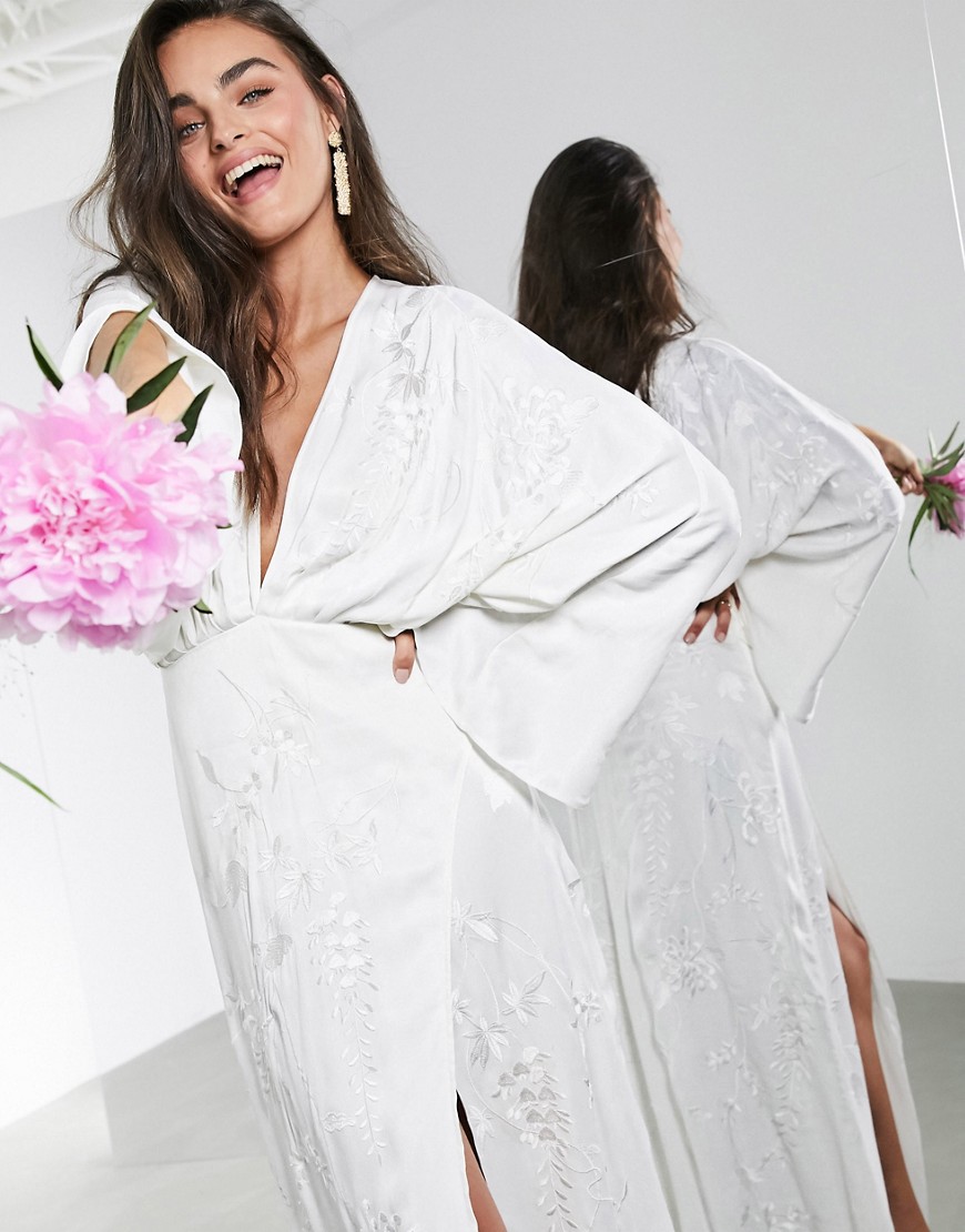 Satynowa-haftowana-suknia-slubna-typu-kimono-42-3 Satynowa-haftowana-suknia-slubna-typu-kimono-42