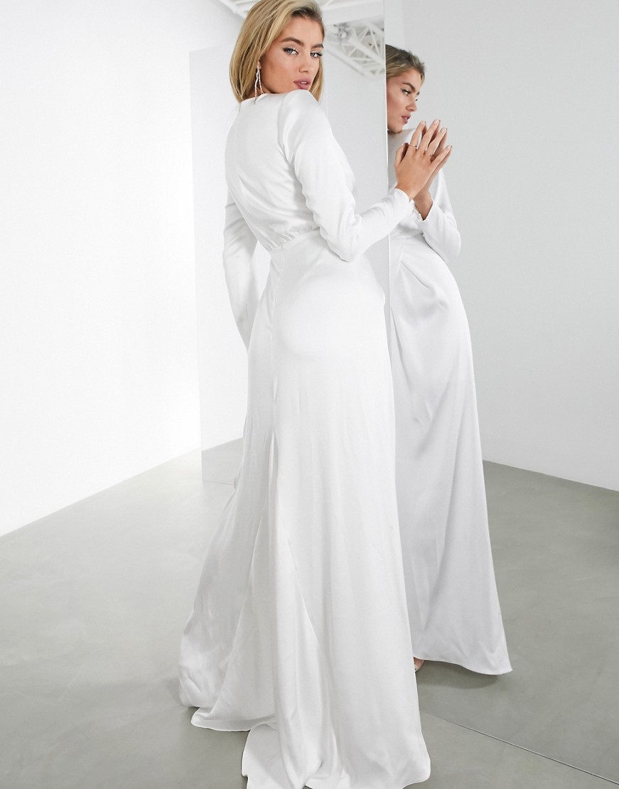 Satynowa-kopertowa-suknia-slubna-z-glebokim-dekoltem-ivory-44-5 Satynowa-kopertowa-suknia-slubna-z-glebokim-dekoltem-ivory-44