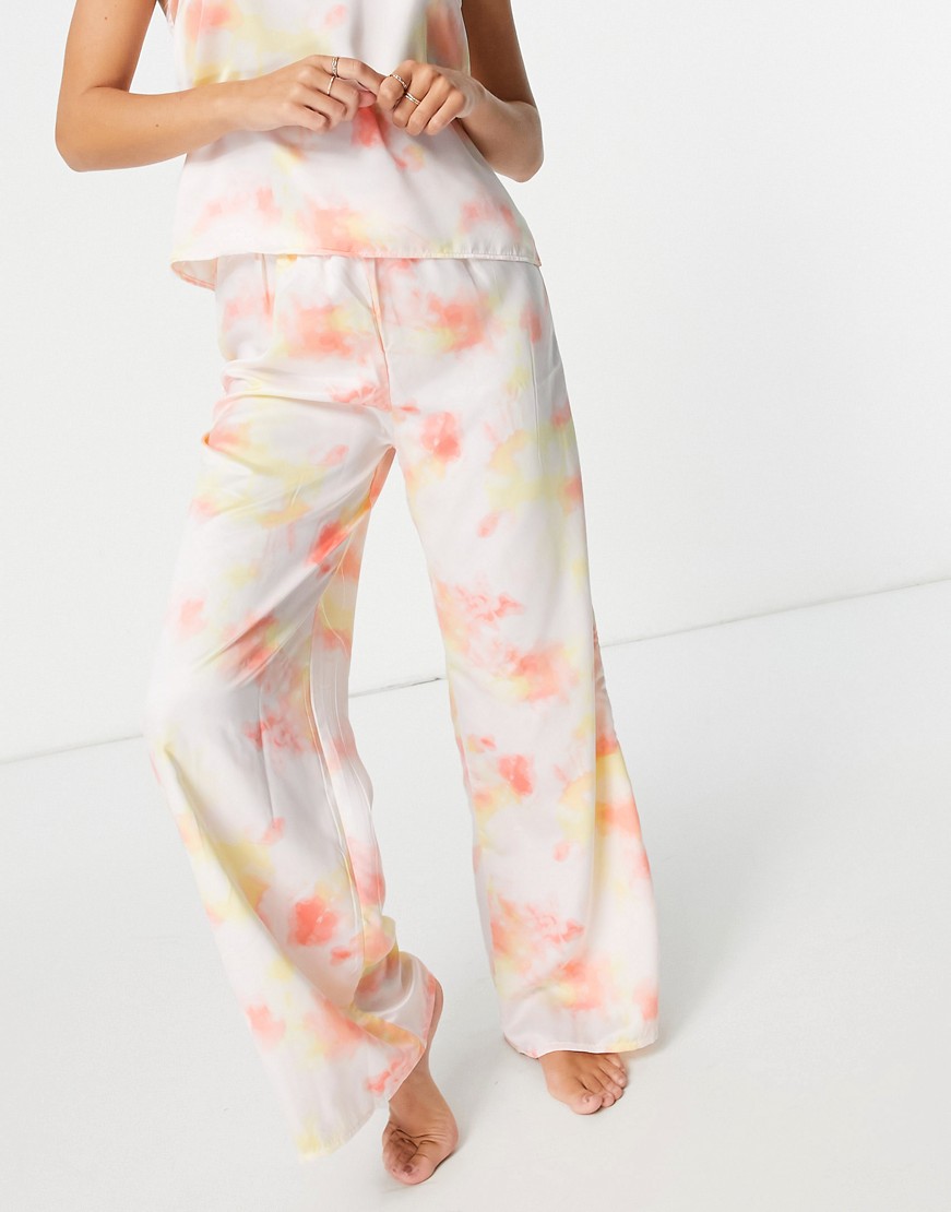 Satynowa piżama z szerokimi nogawkami i efektem tie-dye 40 Satynowa-pizama-z-szerokimi-nogawkami-i-efektem-tie-dye-40