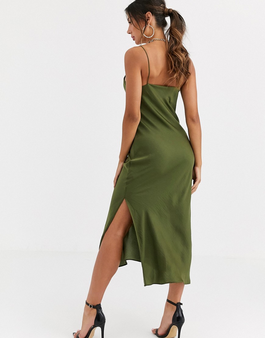 Satynowa-sukienka-maxi-na-ramiaczkach-w-lolorze-khaki-36-1 Satynowa-sukienka-maxi-na-ramiaczkach-w-lolorze-khaki--36