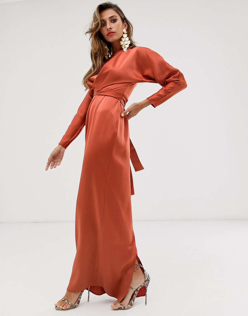 Satynowa-sukienka-maxi-w-rdzawym-kolorze-36