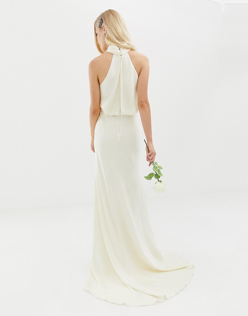 Satynowa-suknia-slubna-maxi-z-marszczeniem-i-dekoltem-typu-halter-kremowy-defekt-44-1 Satynowa-suknia-slubna-maxi-z-marszczeniem-i-dekoltem-typu-halter-kremowy-defekt-44