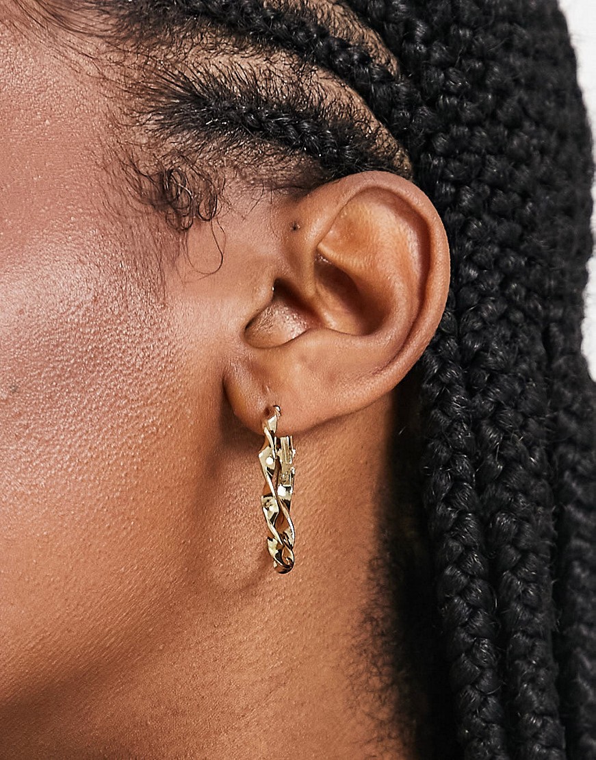 Skrecone-kolczyki-kola-w-odcieniu-zlotym-2 Skrecone-kolczyki-kola-w-odcieniu-zlotym