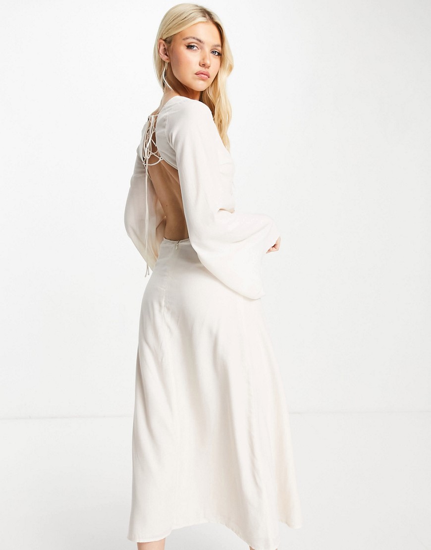 Skylar-Rose-kremowa-satynowa-sukienka-midi-z-wycieciem-i-sznurowaniem-na-plecach-S-1 Skylar-Rose-kremowa-satynowa-sukienka-midi-z-wycieciem-i-sznurowaniem-na-plecach-S