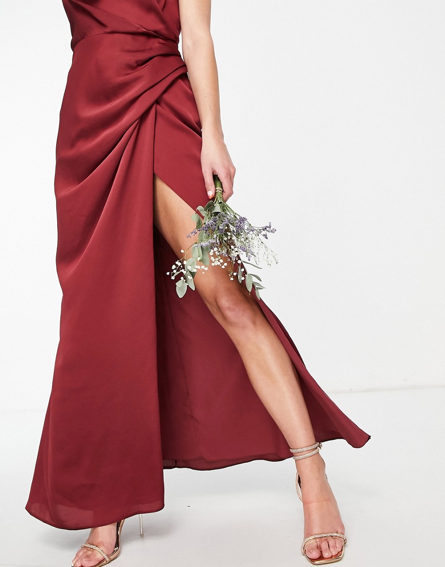 Sukienka-maxi-na-ramiaczkach-bordowa-defekt-44-3 Sukienka-maxi-na-ramiaczkach-bordowa-defekt-44