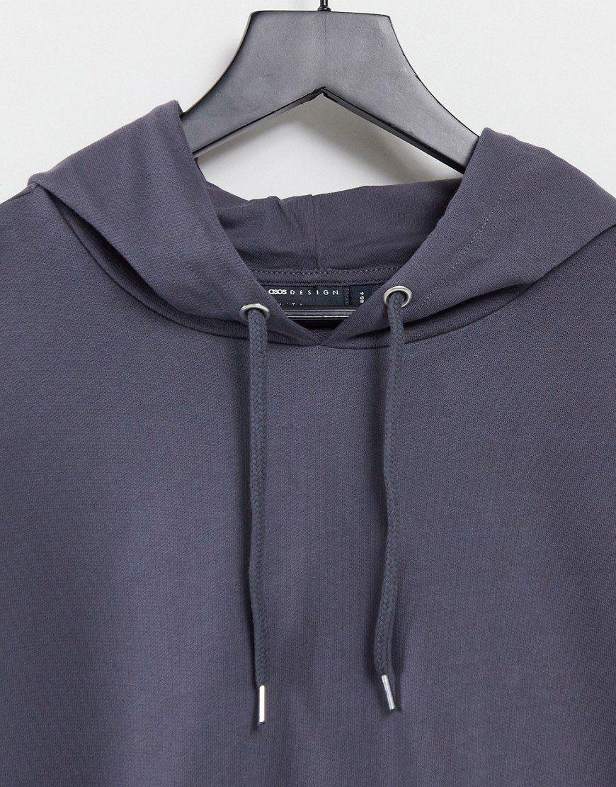 Szara-sukienka-mini-dresowa-oversize-z-kapturem-i-nadrukiem-na-plecach-46-3 Szara-sukienka-mini-dresowa-oversize-z-kapturem-i-nadrukiem-na-plecach-46