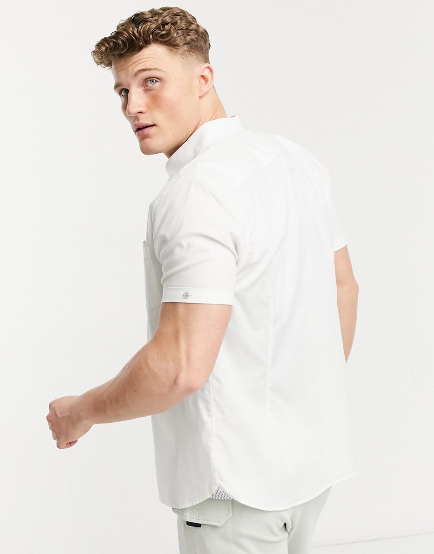 Ted-Baker-koszula-typu-oxford-krotki-rekaw-dopasowana-2XL-1 Ted-Baker-koszula-typu-oxford-krotki-rekaw-dopasowana-2XL