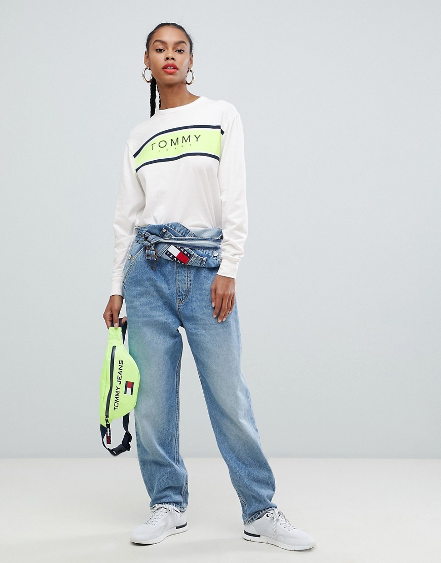 Tommy-Jeans-Bialy-T-shirt-brandowany-XS-34-3 Tommy-Jeans-Bialy-T-shirt-brandowany-XS-34