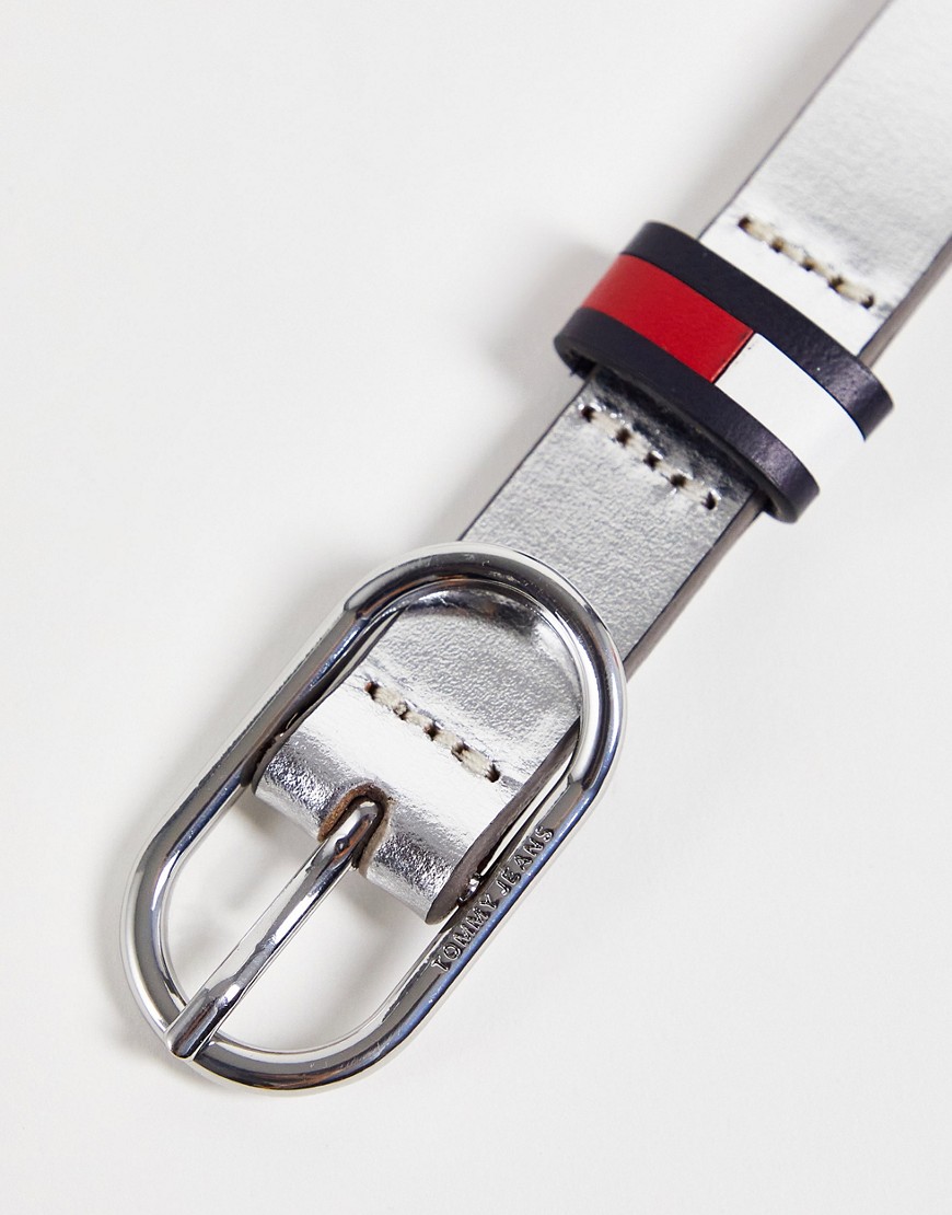Tommy-Jeans-pasek-w-kolorze-srebrnym-80cm-2 Tommy-Jeans-pasek-w-kolorze-srebrnym-80cm