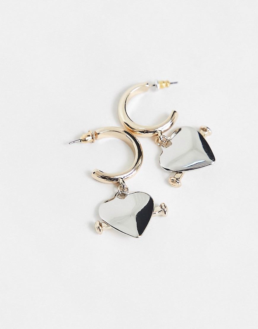 Topshop-Male-kolczyki-kola-z-motywem-serca-i-sruby-defekt-1 Topshop-Male-kolczyki-kola-z-motywem-serca-i-sruby-defekt