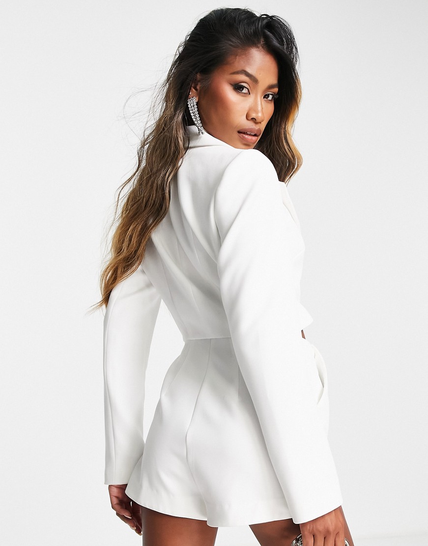 Topshop-bialy-krotki-kombinezon-kroj-marynarki-wyciecie-w-talii-34-1 Topshop-bialy-krotki-kombinezon-kroj-marynarki-wyciecie-w-talii-34