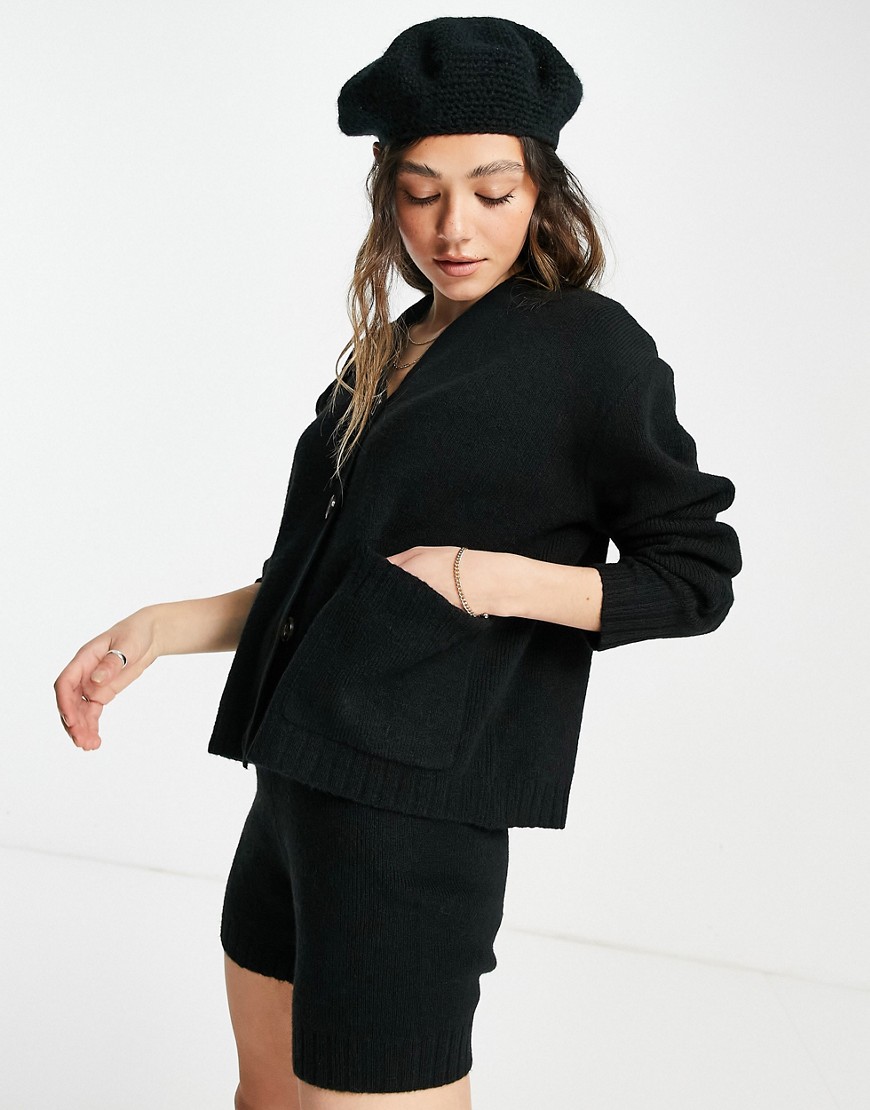 Topshop-czarny-dzianinowy-kardigan-z-dekoltem-V-XL-3 Topshop-czarny-dzianinowy-kardigan-z-dekoltem-V-XL