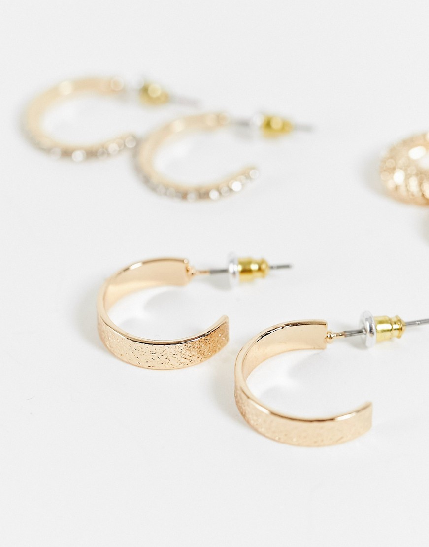 Topshop-zestaw-3-par-teksturowanych-kolczykow-kol-w-zlotym-kolorze-1 Topshop-zestaw-3-par-teksturowanych-kolczykow-kol-w-zlotym-kolorze