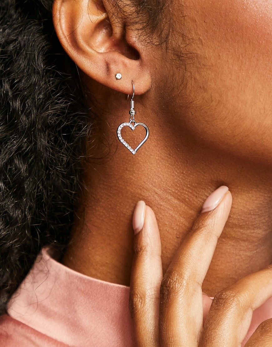 True Decadence Srebrne wiszące kolczyki w kształcie serca z kryształkami True-Decadence-Srebrne-wiszace-kolczyki-w-ksztalcie-serca-z-krysztalkami