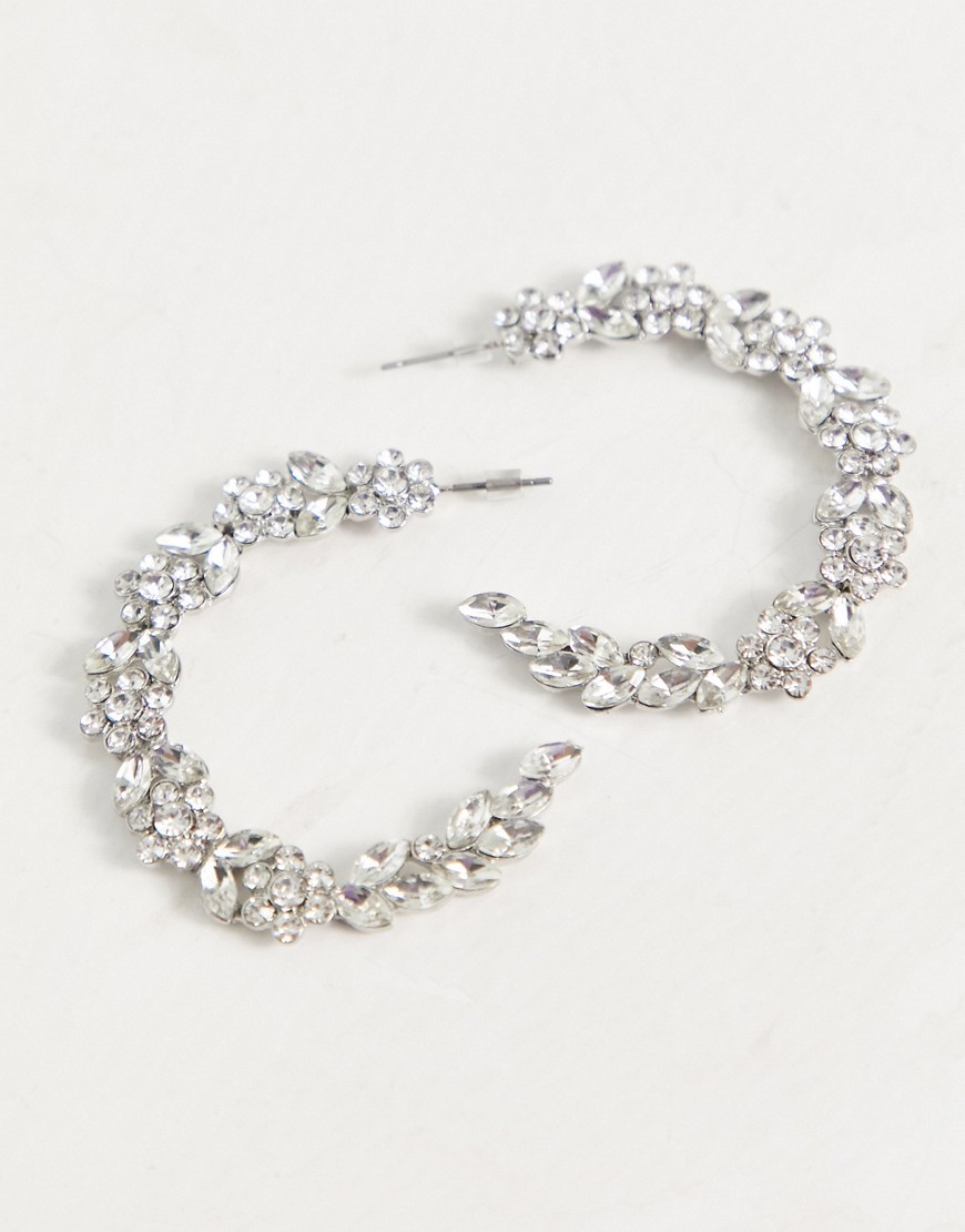 True-Decadence-kolczyki-kola-w-srebrnym-kolorze-zdobione-krysztalkami-11 True-Decadence-kolczyki-kola-w-srebrnym-kolorze-zdobione-krysztalkami