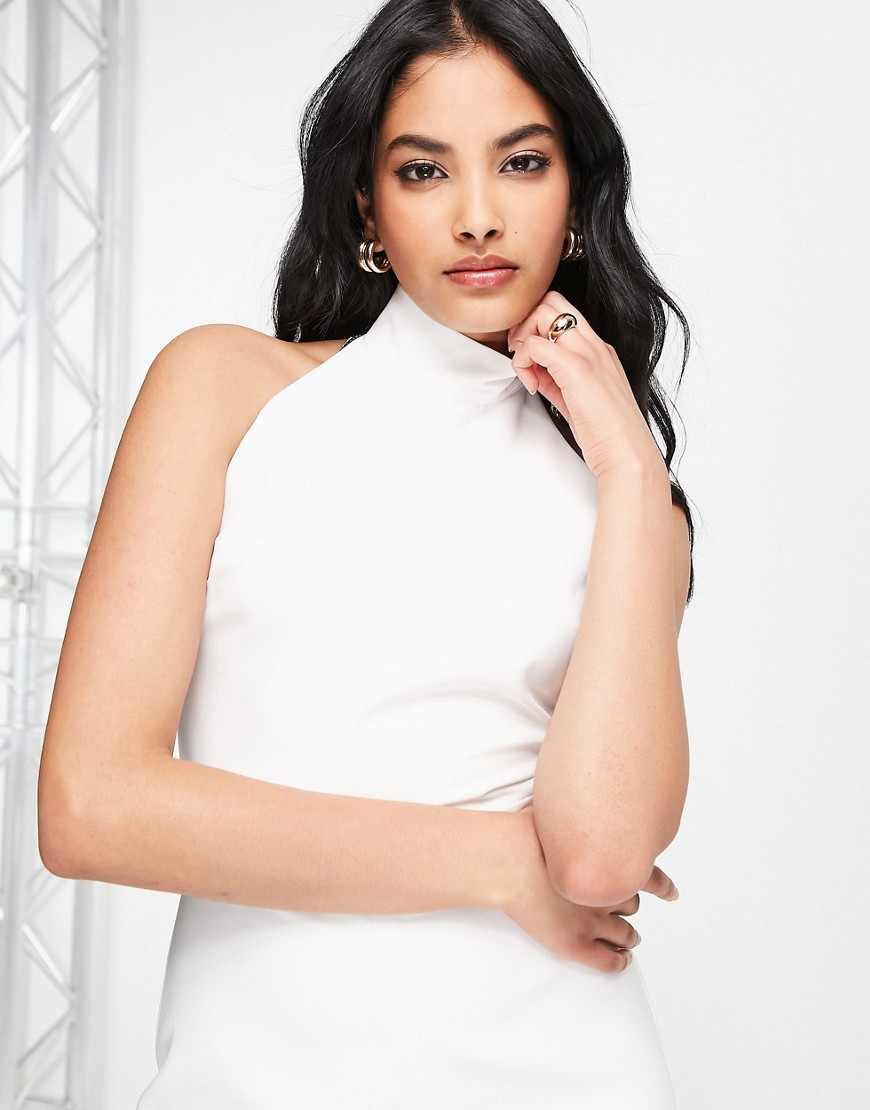 True-Violet-kombinezon-z-szerokimi-nogawkami-i-dekoltem-halter-ivory-defekt-42-1 True-Violet-kombinezon-z-szerokimi-nogawkami-i-dekoltem-halter-ivory-defekt-42