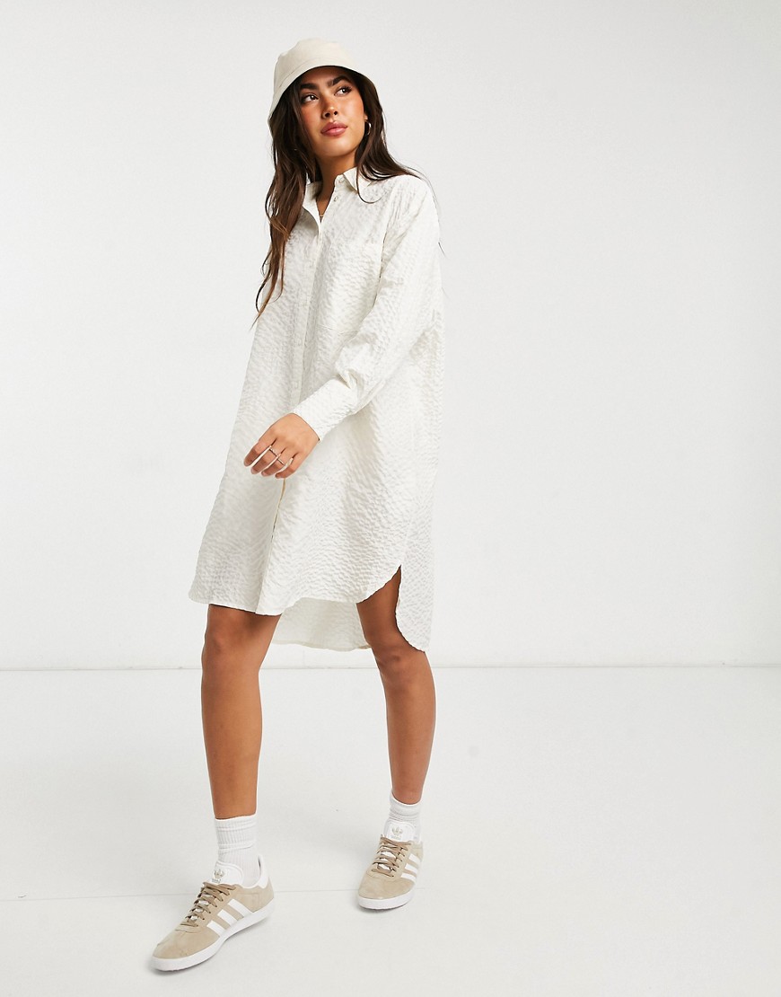 Vila sukienka koszulowa oversize ivory defekt 40/42 Vila-sukienka-koszulowa-oversize-ivory-defekt-40-42