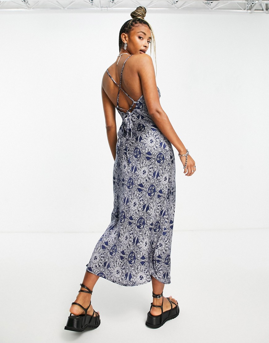 Violet-Romance-granatowa-sukienka-midi-na-lato-L-1 Violet-Romance-granatowa-sukienka-midi-na-lato-L