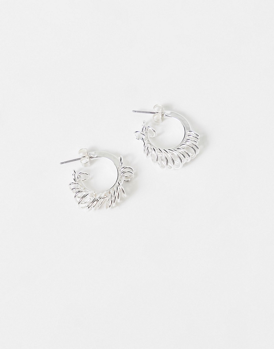 Weekday-Fiona-kolczyki-kola-z-okraglymi-zawieszkami-w-kolorze-srebrnym-3 Weekday-Fiona-kolczyki-kola-z-okraglymi-zawieszkami-w-kolorze-srebrnym