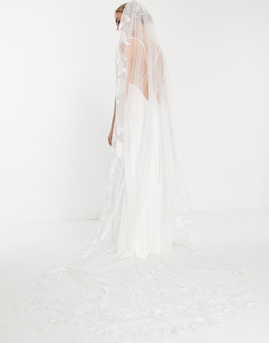 Welon-slubny-z-kwiatowym-haftem-bialy-one-size-1 Welon-slubny-z-kwiatowym-haftem-bialy-one-size