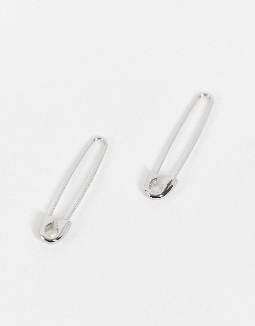 Zestaw-2-par-kolczykow-agrafi-w-srebrnym-kolorze-2 Zestaw-2-par-kolczykow-agrafi-w-srebrnym-kolorze