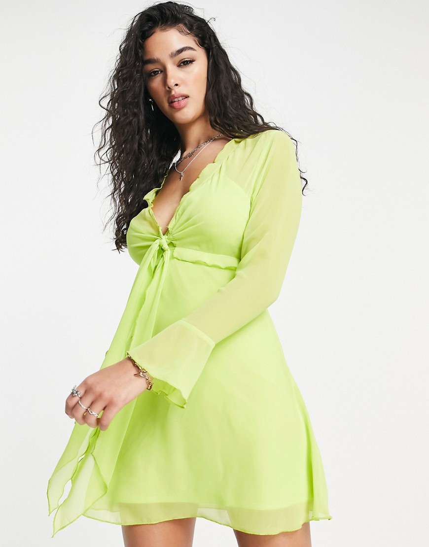 Zielona-sukienka-mini-wiazana-z-przodu-dekolt-V-42