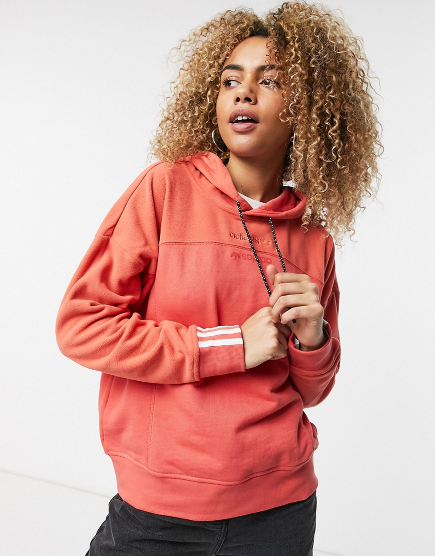 adidas Originals RYV koralowa bluza z polarem kapturem logo 42 adidas-Originals-RYV-koralowa-bluza-z-polarem-kapturem-logo-42
