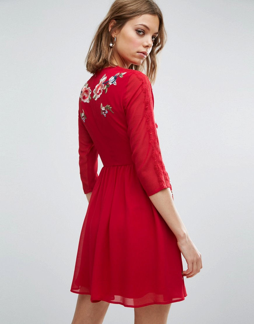 czerwona-sukienka-mini-kwiaty-XL-42-2 czerwona-sukienka-mini-kwiaty-XL-42