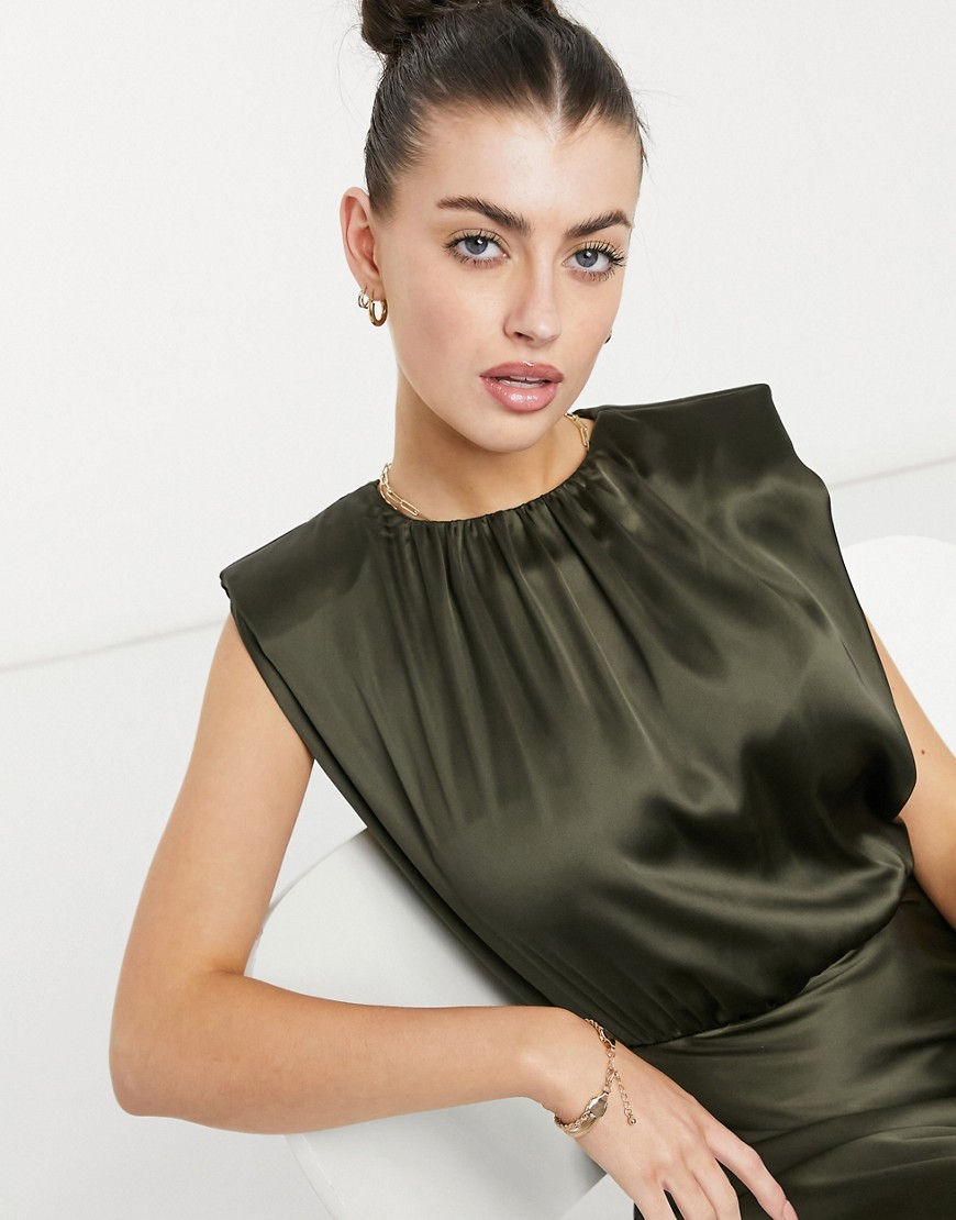 satynowa-sukienka-maxi-khaki-plus-size-defekt-46-2 satynowa-sukienka-maxi-khaki-plus-size-defekt-46